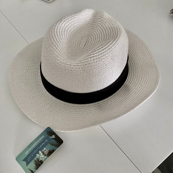Simplicity White Straw Hat with Neck String - Picture 1 of 5